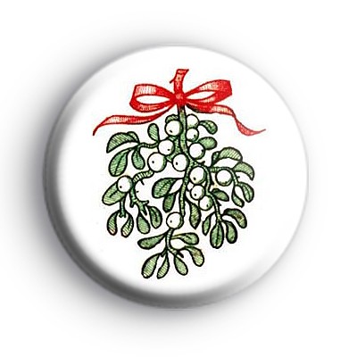 Traditional Mistletoe Badge medium