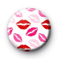 Hot pink lips badges thumbnail