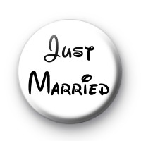 Just Married Cartoon Font Badge
